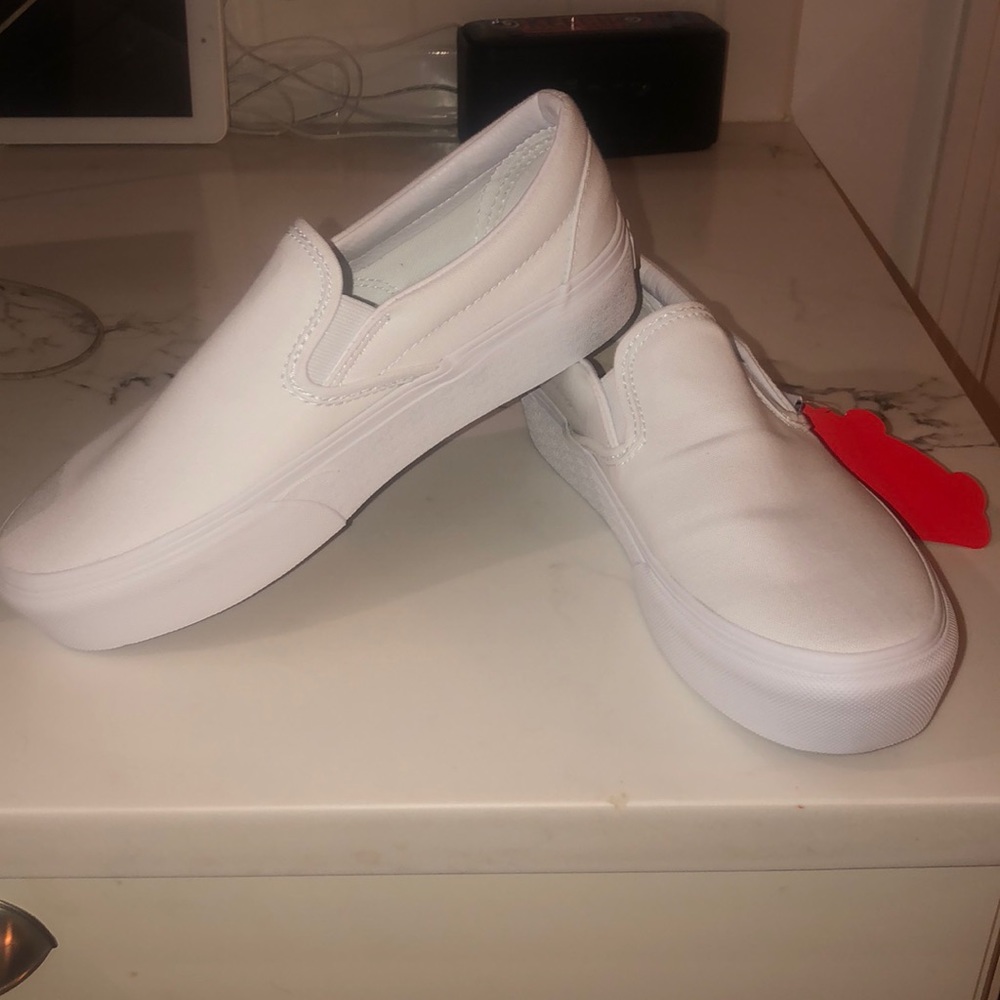WHITE PLATFORM SLIP ON VANS